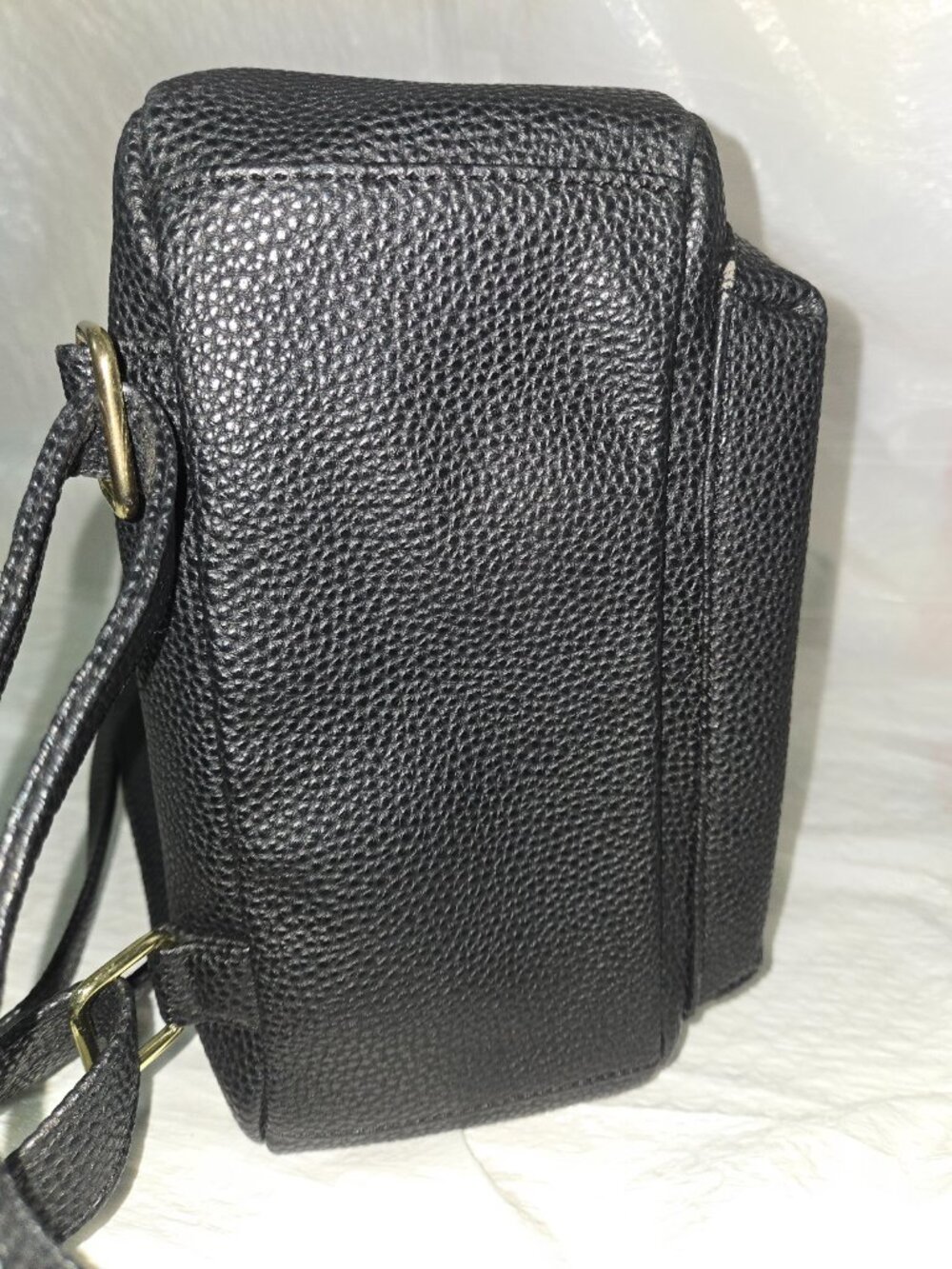 Kenneth Cole Reaction Black Mini Backpack Studded Gold Hardware - Picture 7 of 9